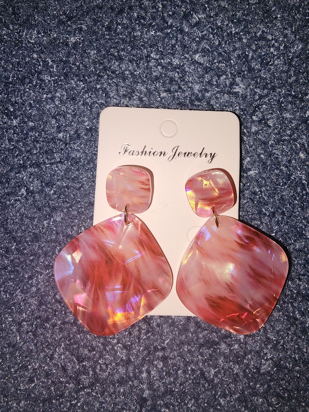 NIP $8 Fashion Jewelry Pink Iridescent Dangle Earrings